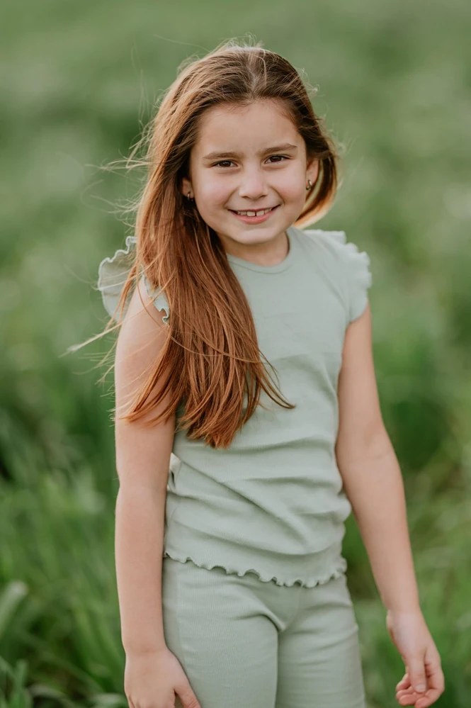 Musculosa Infantil Verde Salvia con Volados